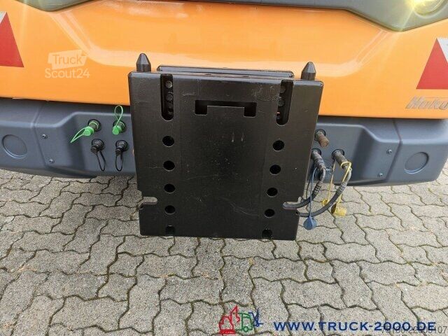 Furgoneta de caja alta Multicar M 31 C 4x4 3S. Kipper + Kommunalplatte + 2x AHK