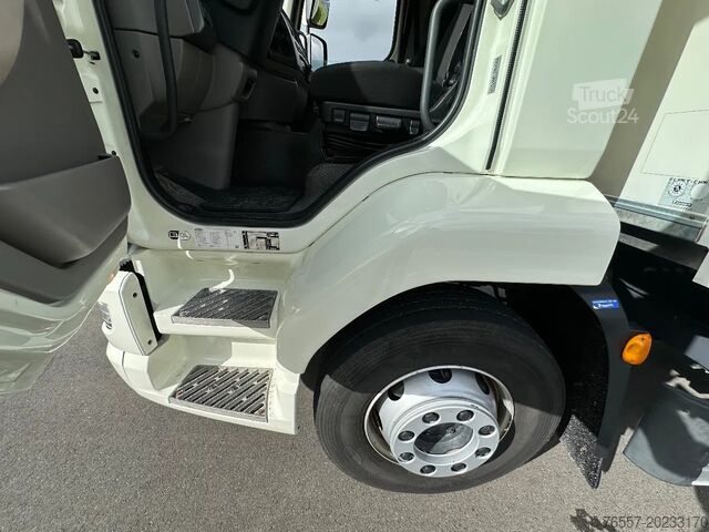Bőrönd DAF LF 290 LF290.16. EURO6.  69351km!!  9306kg Laad...