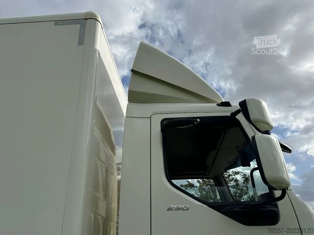 Bőrönd DAF LF 290 LF290.16. EURO6.  69351km!!  9306kg Laad...