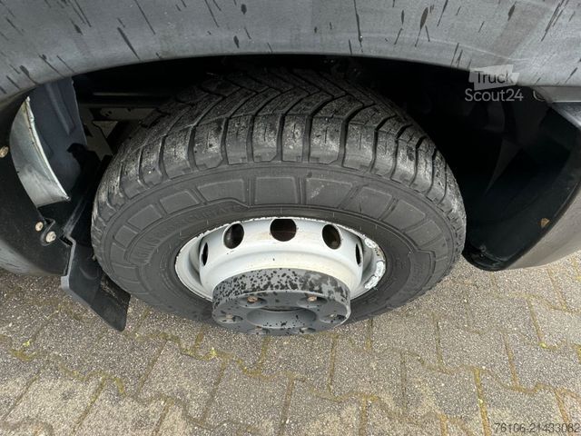 Transporter mit Koffer IVECO Daily 70C15 Koffer *Klima*Ahk*