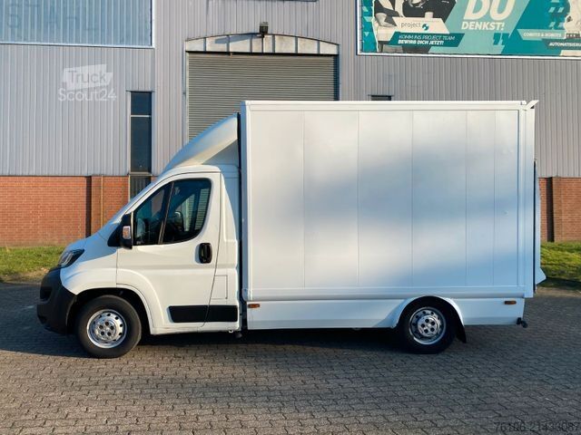 Transporter mit Koffer PEUGEOT Boxer Koffer 335 L2 BlueHDi 130 *Ladebordwand*