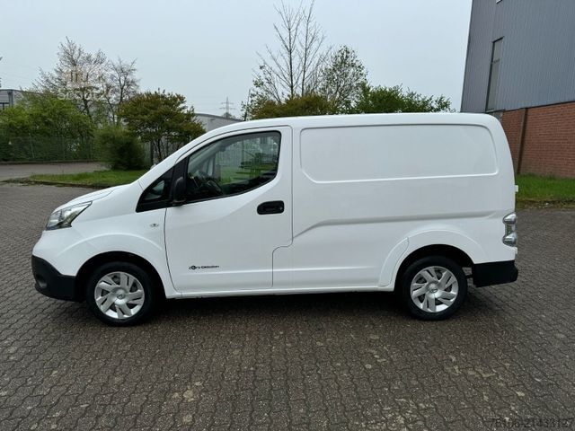 Furgão de painéis NISSAN e-NV200 Automatik *Klima-aut.*3 Stück auf Lager*