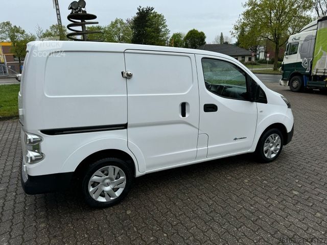 Furgão de painéis NISSAN e-NV200 Automatik *Klima-aut.*3 Stück auf Lager*