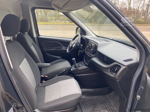 Furgão de painéis FIAT Doblò SX Maxi Kasten