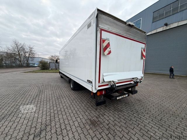 Vrachtwagen met bakwagen MAN TGL 8.190  Isolier Koffer mit Ladebordwand