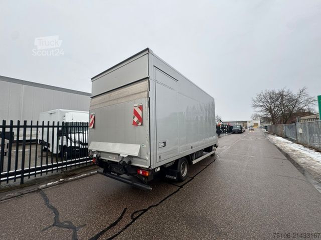 Dėžinis furgonas FUSO Canter 7C18 Koffer mit Ladebordwand *Klima*