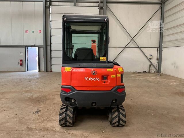 Mini-pelle Kubota KX 027-4