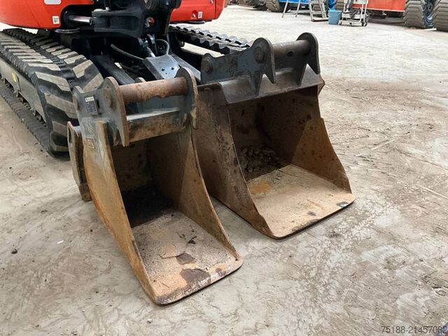 Mini-pelle Kubota KX 027-4