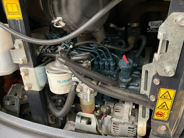 Mini-pelle Kubota KX 027-4