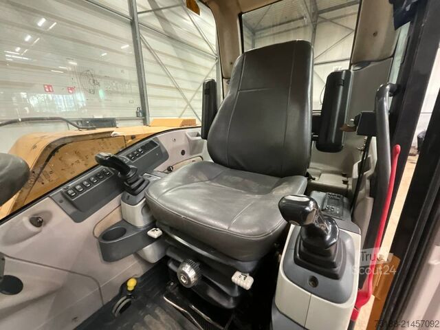 Wheel excavator CASE WX 125