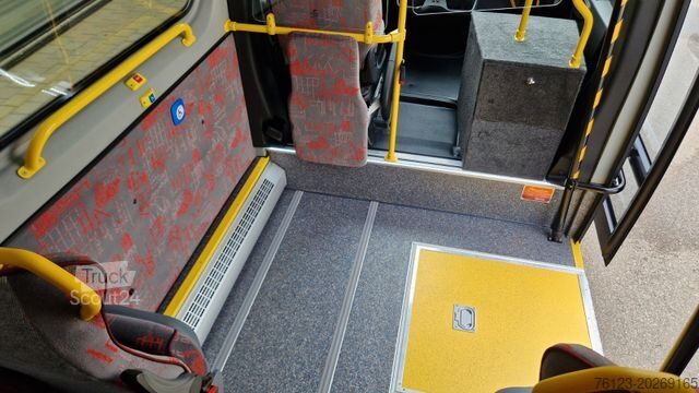 Gradski autobus MERCEDES-BENZ 2 x Vorlauffahrzeug Bürgerbus Niederflur 9 Sitze