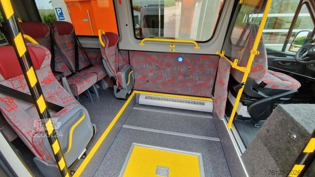Stadtbus MERCEDES-BENZ 3 x Lagerfahrzeug Bürgerbus Niederflur 9 Sitze