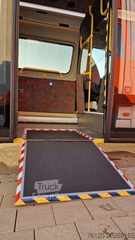 Stadtbus MERCEDES-BENZ 3 x Lagerfahrzeug Bürgerbus Niederflur 9 Sitze