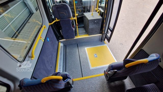 Stadtbus MERCEDES-BENZ 3 x Lagerfahrzeug Bürgerbus Niederflur 9 Sitze