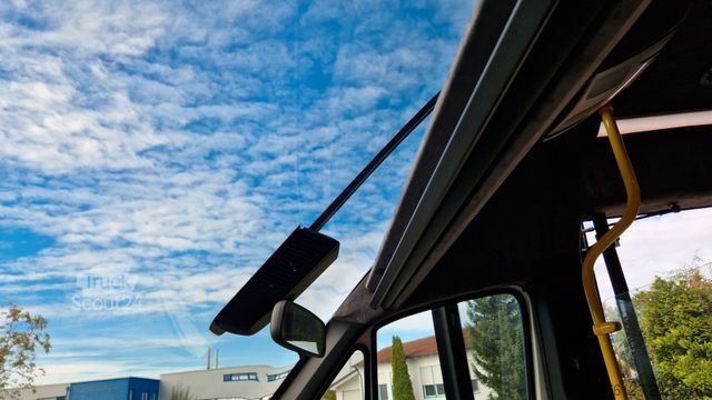 Stadtbus MERCEDES-BENZ 3 x Lagerfahrzeug Bürgerbus Niederflur 9 Sitze