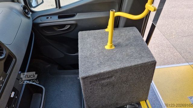 Stadtbus MERCEDES-BENZ 3 x Lagerfahrzeug Bürgerbus Niederflur 9 Sitze