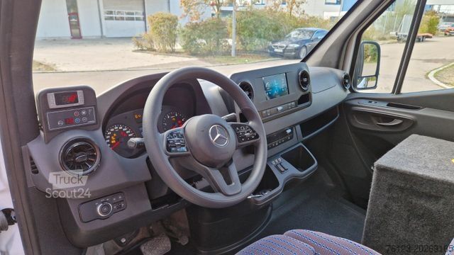 Stadtbus MERCEDES-BENZ 3 x Lagerfahrzeug Bürgerbus Niederflur 9 Sitze