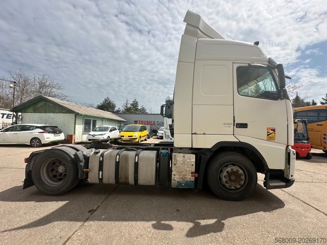 Standard nyergesvontató VOLVO FH 4x2 T