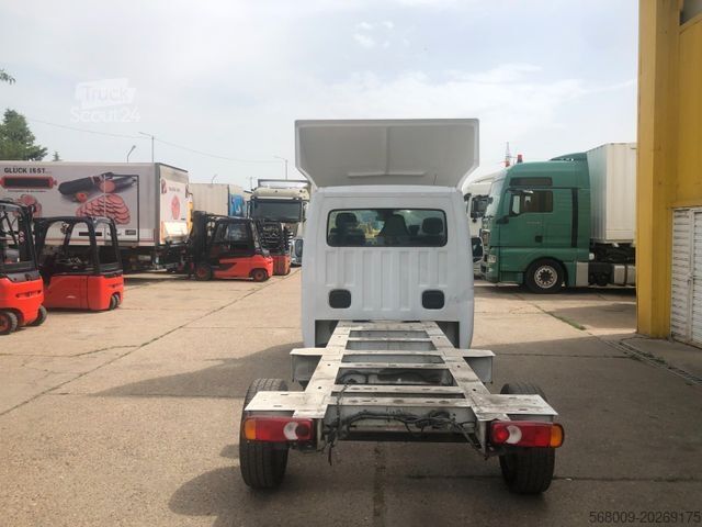 Transporter Fahrgestell RENAULT MASTER