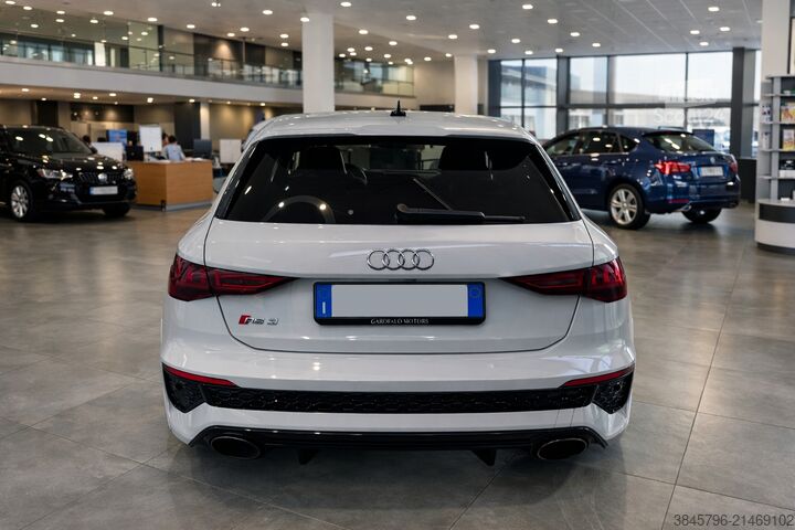 Automobilis AUDI RS3