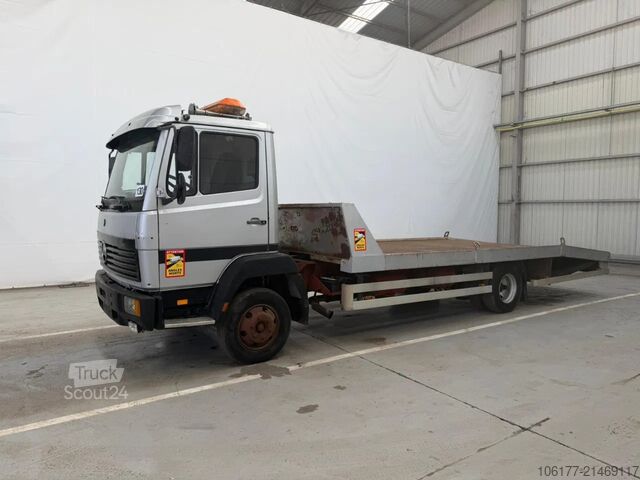 Bestelwagen autodrager Mercedes-Benz 1117 LAMMES-LAMMES / BLATT-BLATT