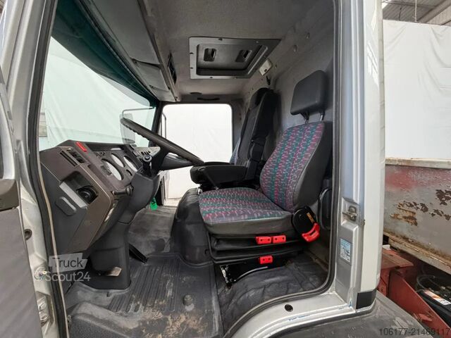 Bestelwagen autodrager Mercedes-Benz 1117 LAMMES-LAMMES / BLATT-BLATT