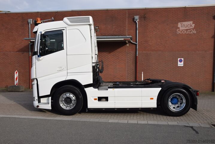 Standaard trekker Volvo FH 500 Hydraulik Navi ACC Tempo Retarder Alu
