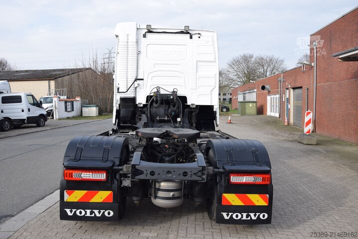 Standaard trekker Volvo FH 500 Hydraulik Navi ACC Tempo Retarder Alu