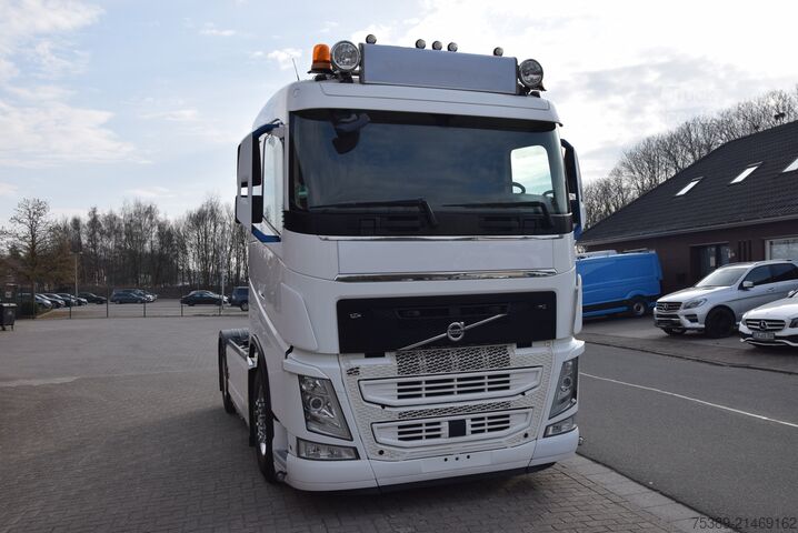 Standaard trekker Volvo FH 500 Hydraulik Navi ACC Tempo Retarder Alu