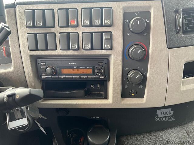 Valiză Volvo FE 250 4X2 E6  / SLEEPERCAB / AIRCO / STANDKACH...