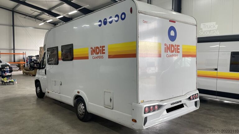 Ημι-ενσωματωμένο αυτοκινούμενο τροχόσπιτο Fiat Ducato Carasuite 650 MF 4 Schlafplätze | Teilintegriert