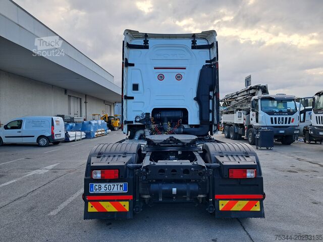 Standartinis vilkikas Ford F-Max 500