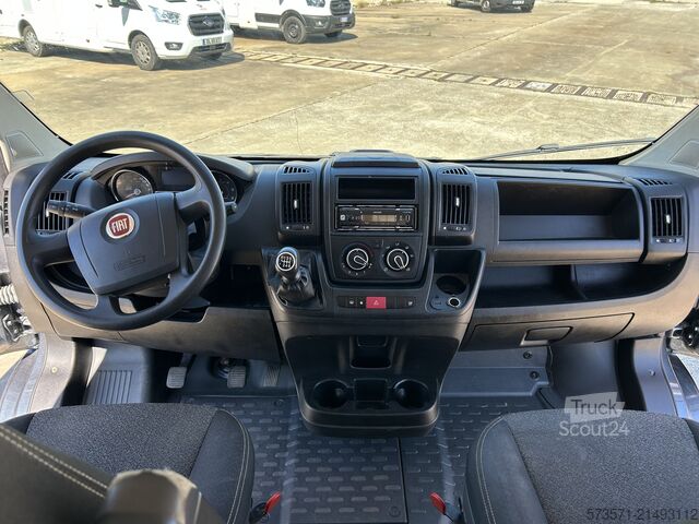 Camper van Fiat Ducato Wohnmobil | 4 Schlafplätze | Bad & Küche | Reisefertig