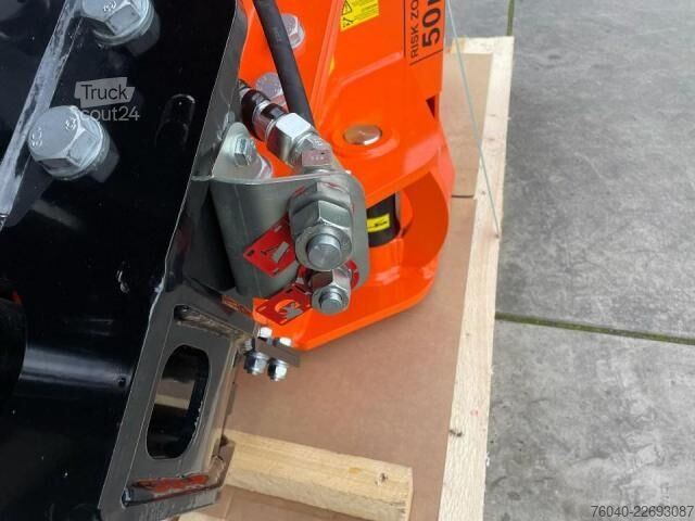 Veículo florestal  CL 320 avec rotation et collecteur