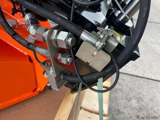 Veículo florestal  CL 320 avec rotation et collecteur