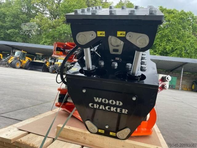 Veículo florestal  CL 320 avec rotation et collecteur