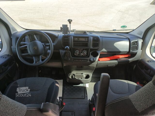 кемпер Peugeot Boxer Carado CV640 2025 | Automático | Totalmente equipado
