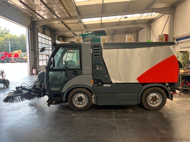 Персонализиран ван HAKO Citymaster CM 2200 Kehrmaschine 2 m³