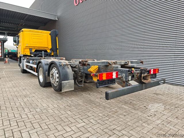 Podwozie z kabiną Mercedes-Benz Actros 2541 6x2
