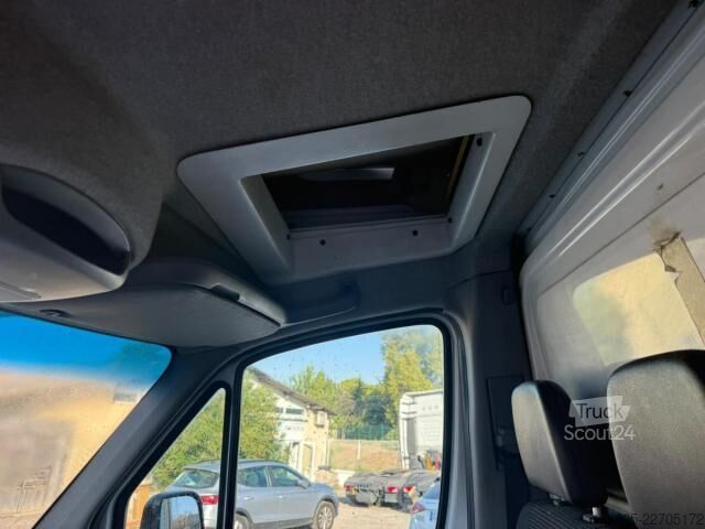 Fourgon Mercedes-Benz Sprinter 518 CDI