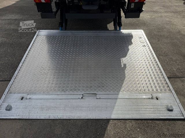 LKW mit Pritsche & Plane MERCEDES-BENZ ACTROS 1833 L Pritsche/Plane 7,30 m LBW 2.000 kg