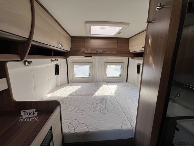 Camper  BRAVIA