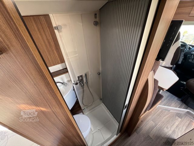 Camper  BRAVIA