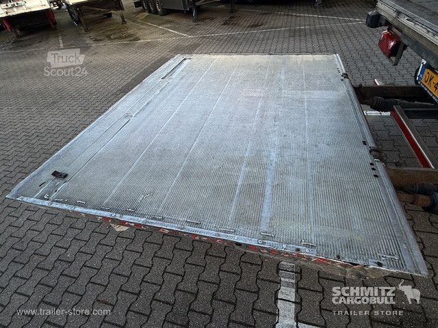 Reefer semitrailer Schmitz Cargobull Tiefkühler Standard Ladebordwand