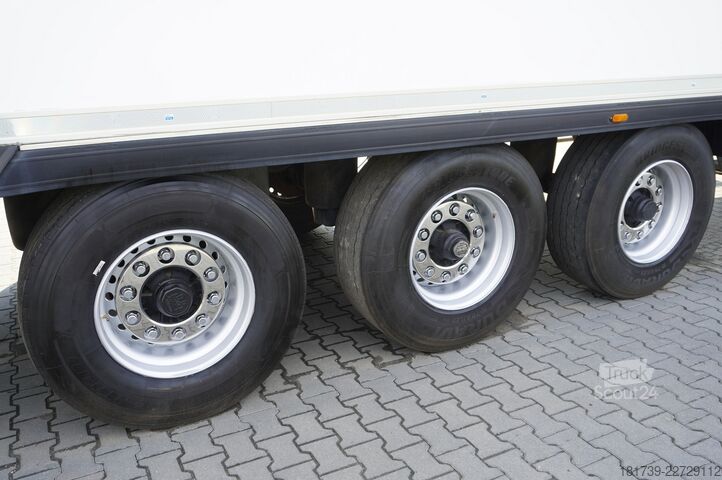 Semi-remorque frigorifique Lamberet refrigerated semi-trailer / Carrier