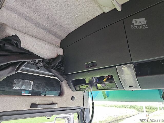 Standaard trekker M.A.N. 26.460 TGX