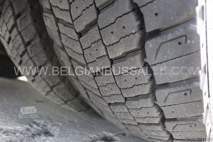 Treneris Scania OmniExpress 14m