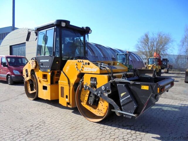 Tandemwalze Dynapac CC 234 HF