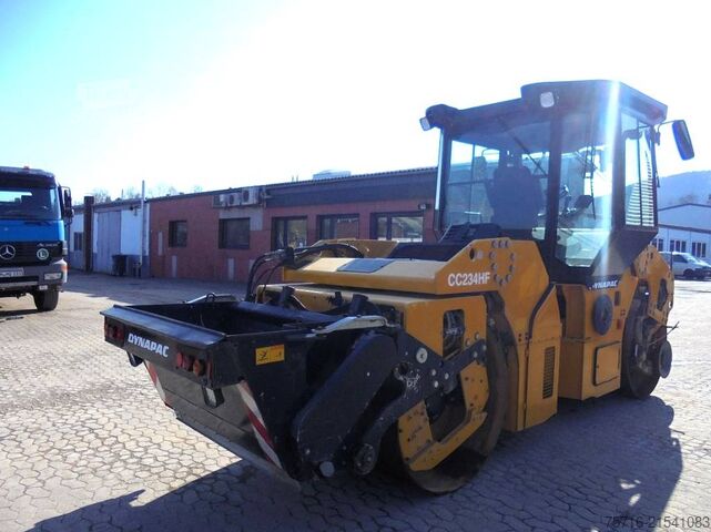 Tandemwalze Dynapac CC 234 HF