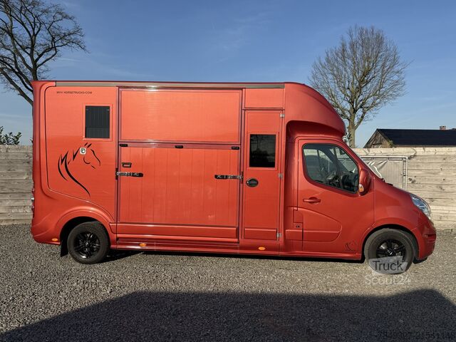 En venta: Remolque para caballos Renault Master único y muy lujoso con Roelofsen. Renault Master PAARDENWAGEN | HORSETRUCK | ROELOFSEN | ...